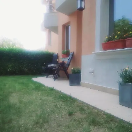 Saint Nicholas Lovely 2 Bedroom With Sunny Garden
