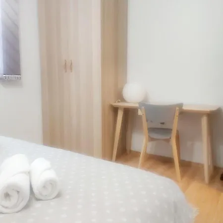 Apartment Saint Nicholas Lovely 2 Bedroom With Sunny Garden *