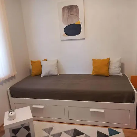 Saint Nicholas Lovely 2 Bedroom With Sunny Garden