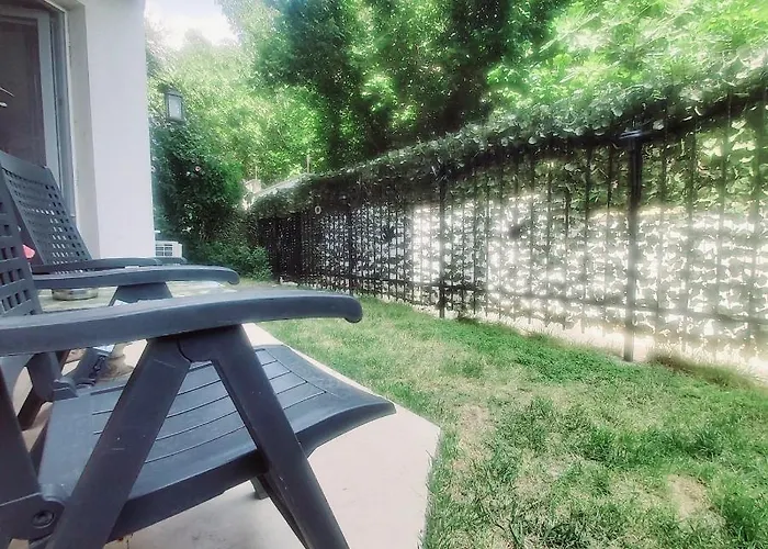 Lejlighed Saint Nicholas Lovely 2 Bedroom With Sunny Garden Varna