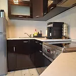 Апартаменты Saint Nicholas Lovely 2 Bedroom With Sunny Garden *