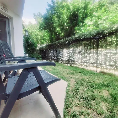 公寓 Saint Nicholas Lovely 2 Bedroom With Sunny Garden 瓦爾納