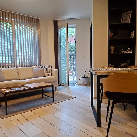 Saint Nicholas Lovely 2 Bedroom With Sunny Garden * ヴァルナ