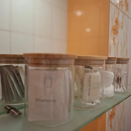 Saint Nicholas Lovely 2 Bedroom With Sunny Garden アパート ヴァルナ