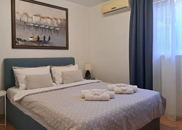 Saint Nicholas Lovely 2 Bedroom With Sunny Garden Appartement Varna